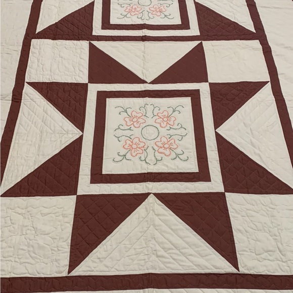 Handmade Other - Elegant Cream and Brown Floral Quilt
